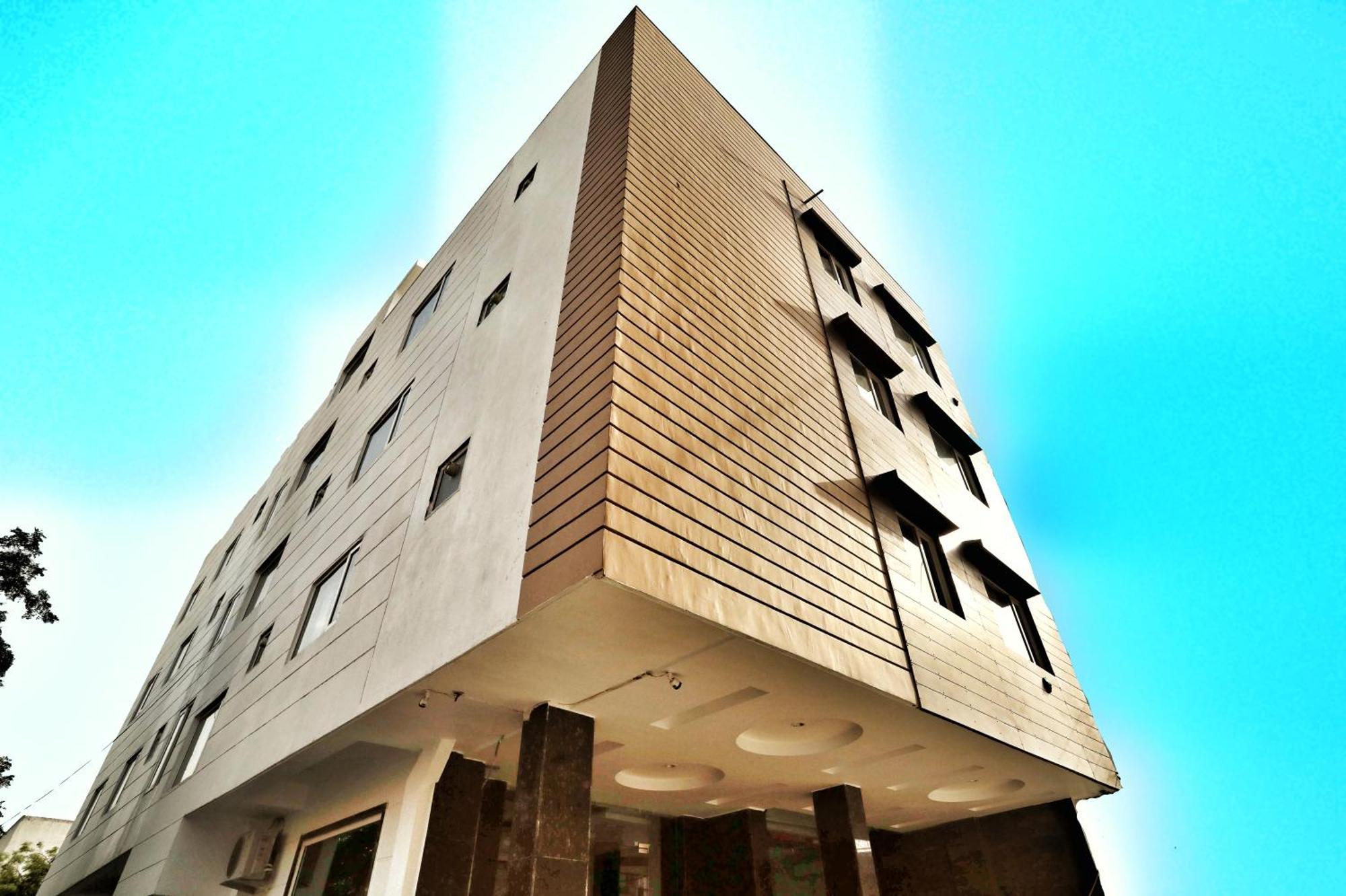 Airport Hotel Delhi Aerocity, 15 Mins Yashobhoomi 뉴델리 외부 사진