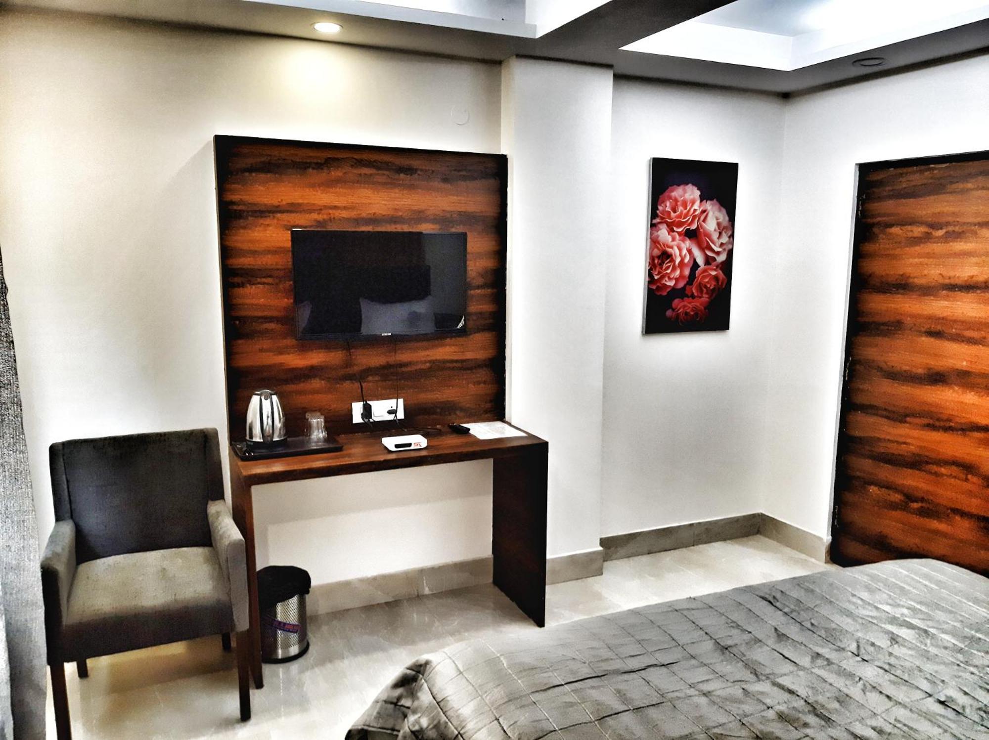 Airport Hotel Delhi Aerocity, 15 Mins Yashobhoomi 뉴델리 외부 사진